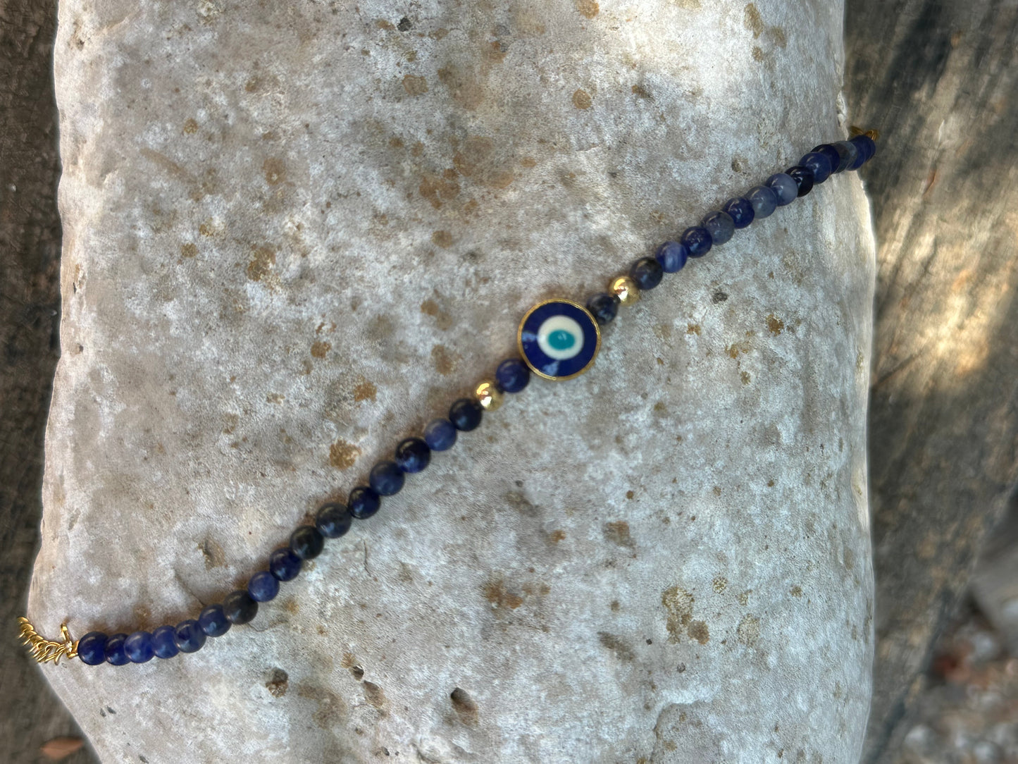 Blue EYE