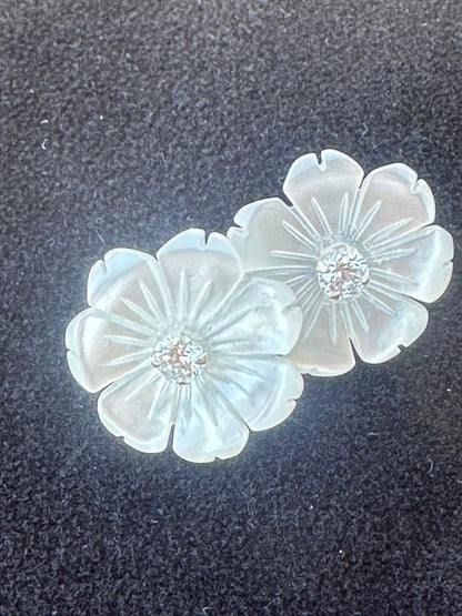 עגילי flowers